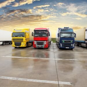 Fotobehang – Kleurrijk Vrachtwagenpark, Trucks, 11 maten, inclusief behanglijm